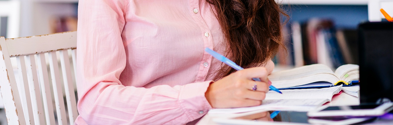Tips para combinar trabajo y estudio.jpg Tips para combinar trabajo y estudio.jpg