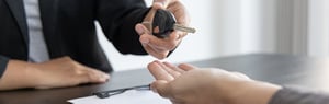 Cuida tu historial crediticio para comprar ese auto soñado