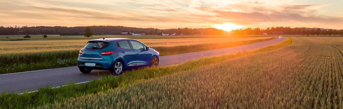 4 buenas practicas para conducir seguro en carretera