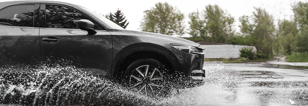 Conducir en lluvia Cpmo evitar el aquaplaning en carretera