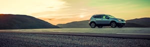 Características esenciales en modelos de carros para la carretera