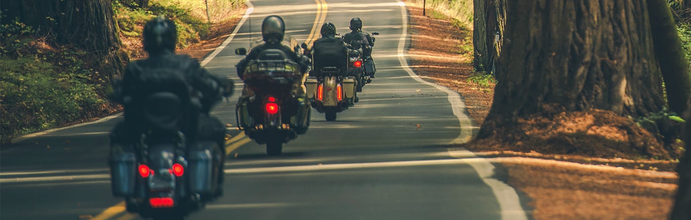 Viajes en moto Tips de seguridad para conducir en caravana