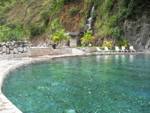 aguas-arnedillo-piscina-termal1.jpg